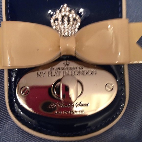 MY FLAT IN LONDON BLUE CROSSBODY BAG patent leather bow accent MFIL - Picture 2 of 7